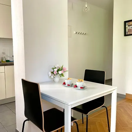 Meuble Proche De La Gare De 12 Lausanne