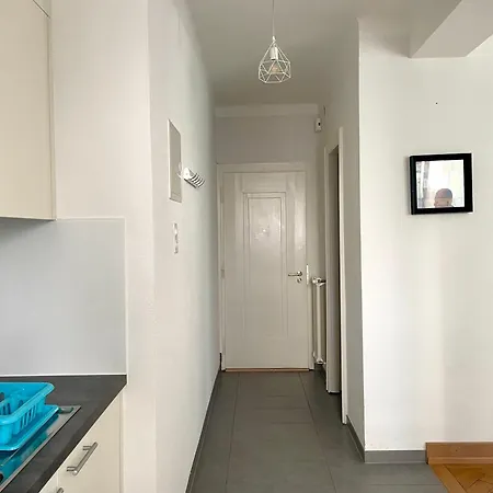 Meuble Proche De La Gare De 12 * لوزان