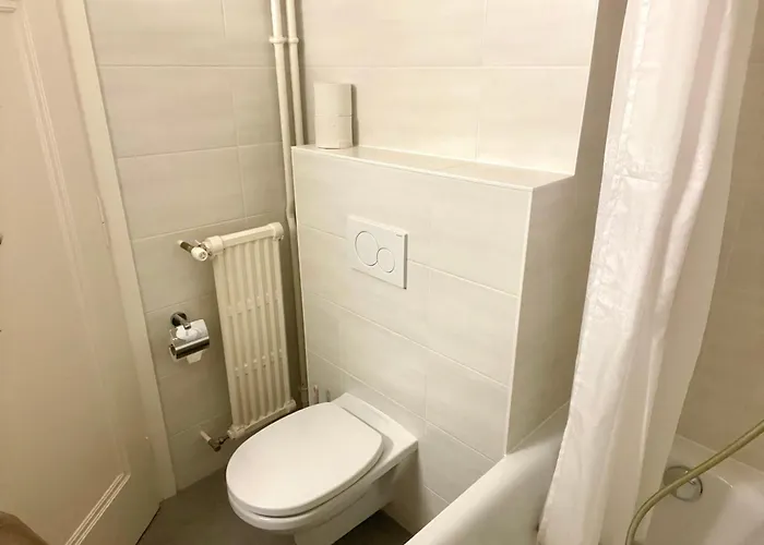 Appartement Meuble Proche De La Gare De 12 *